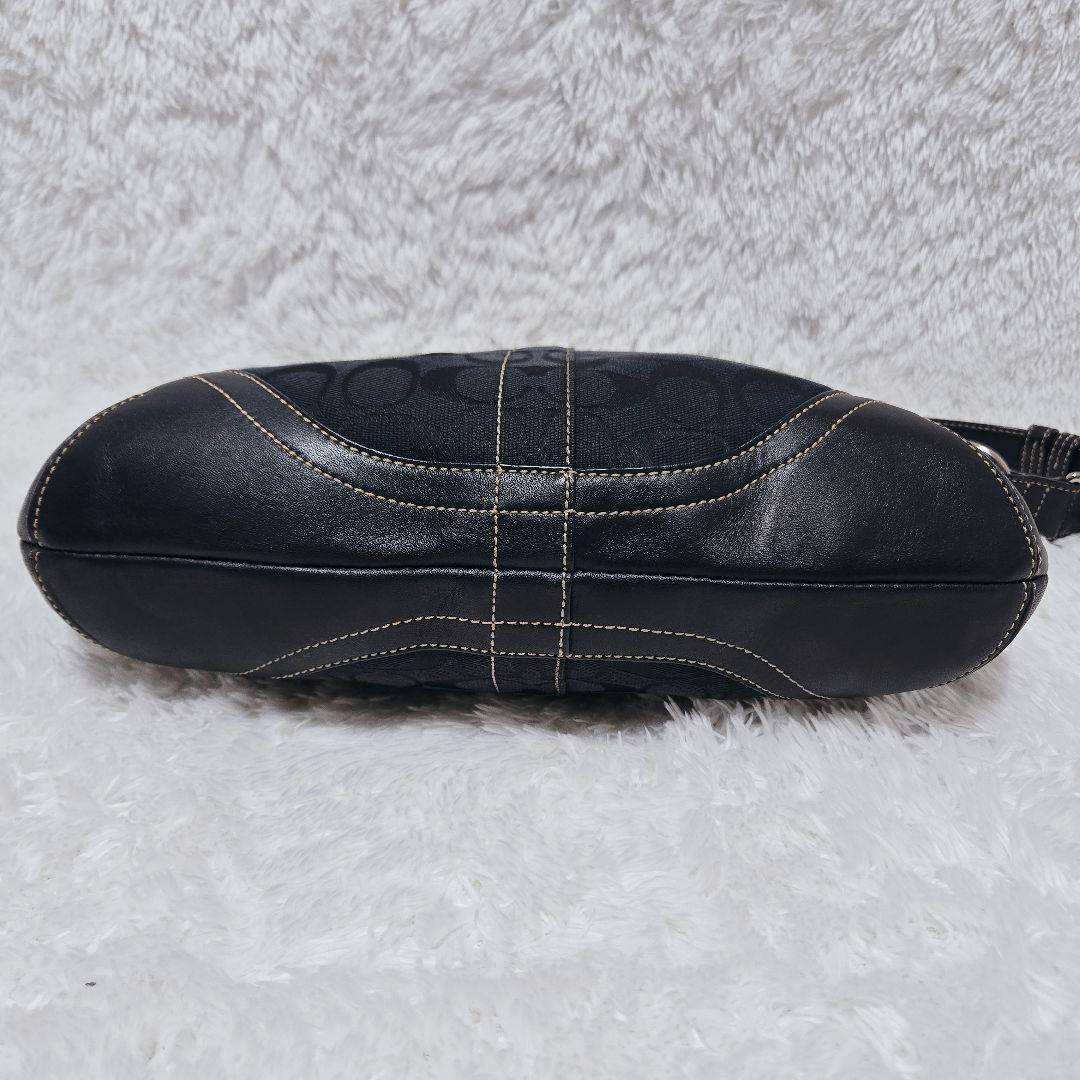COACH シグネチャー ワンショルダーバッグ 黒 F07077