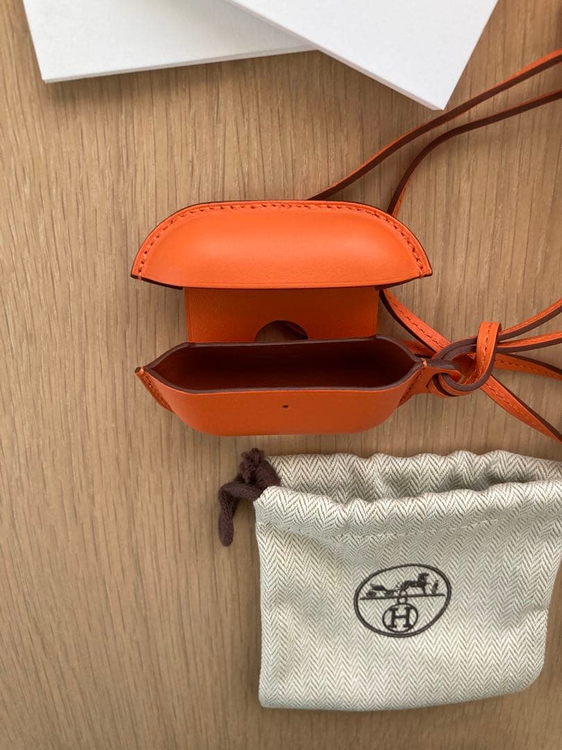 エルメス イヤホンケース オレンジ