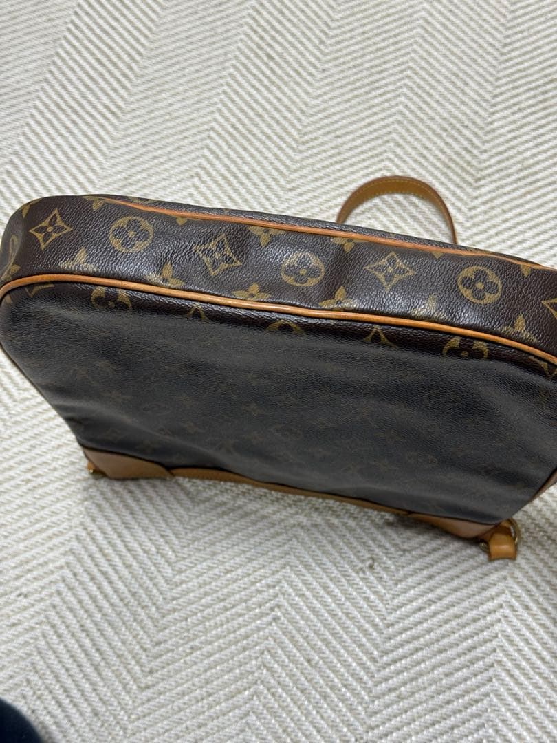 ルイヴィトンのショルダーバッグ