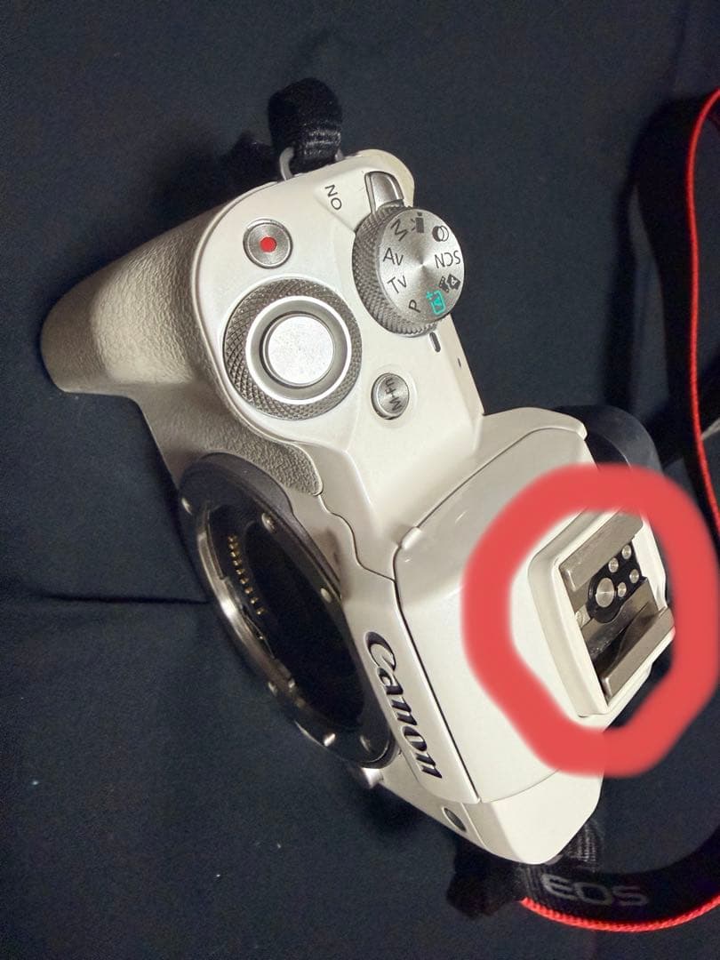 即日発送 Canon EOS KISS M ホワイト レンズ2本付き