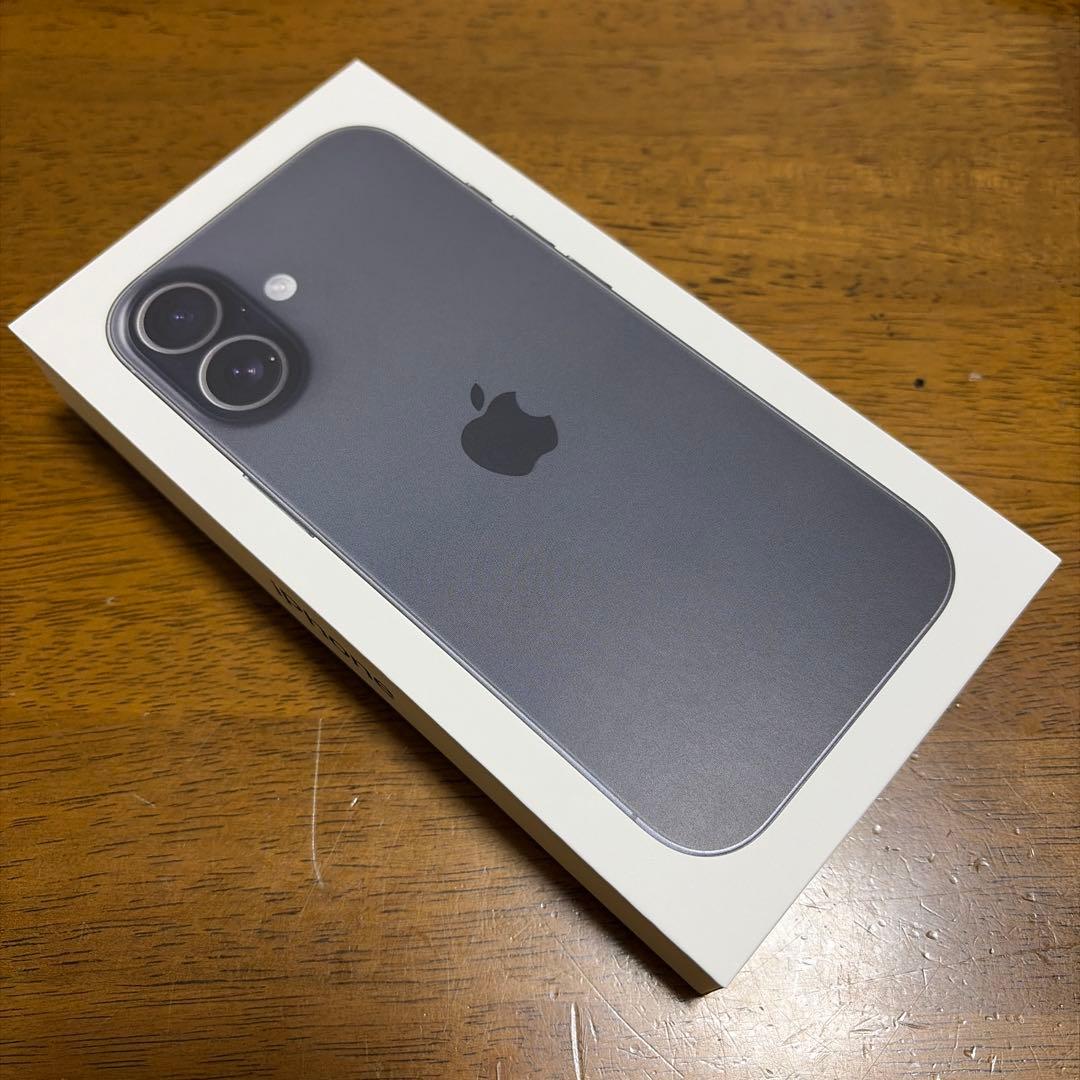 iPhone15 256GB グリーン SIMフリー バッテリー83% 美品