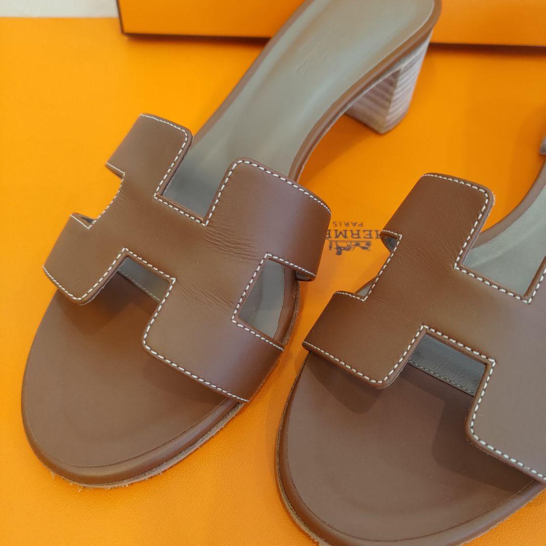 エルメス　オアジス　ゴールド　箱袋ショップカード付き　ソールカバー付き 37