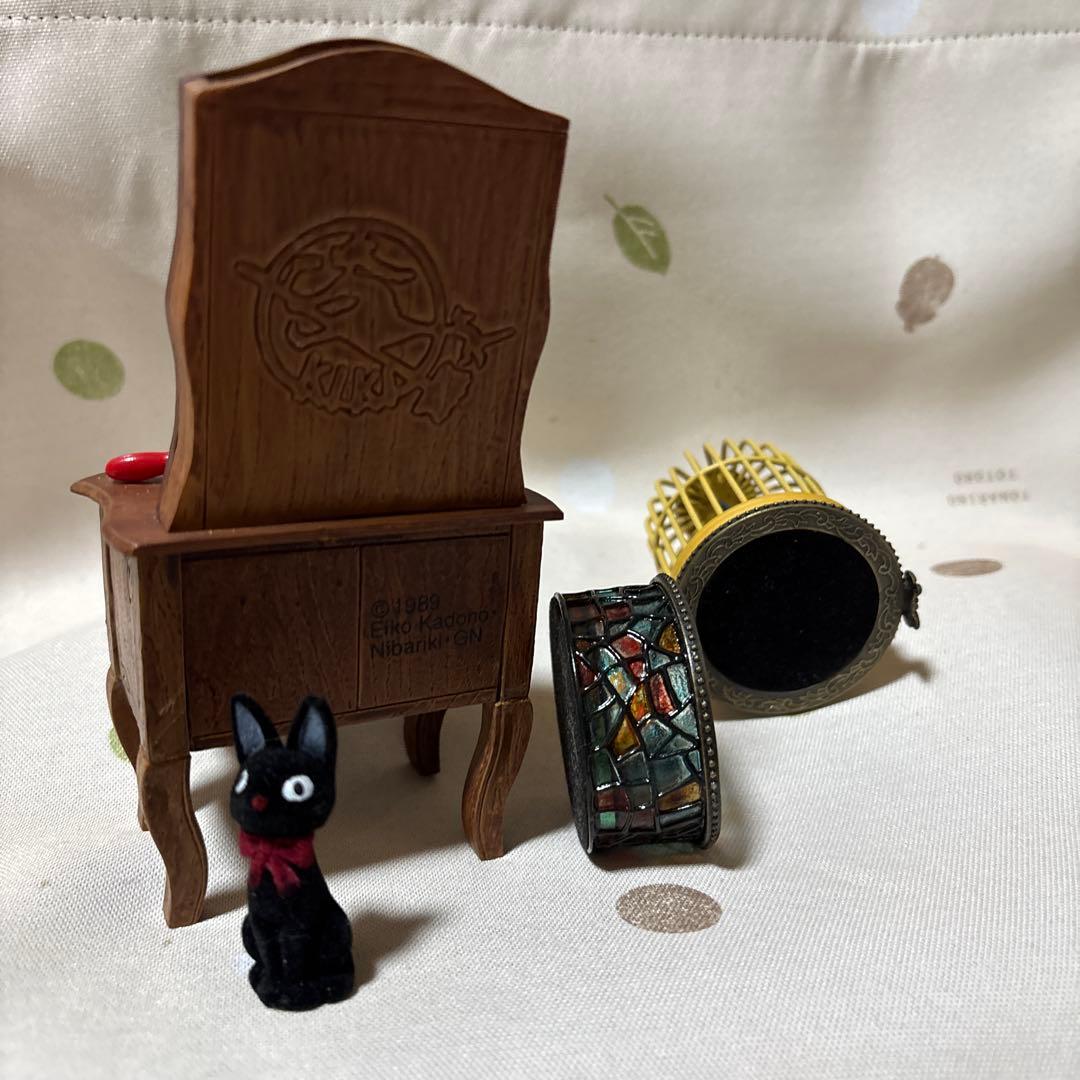 魔女の宅急便　カレンダー　アクセサリー入れ