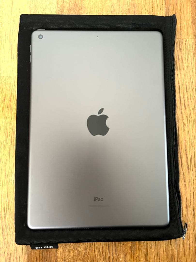 iPad 第7世代　スペースグレイ　32GB Wi-Fiモデル