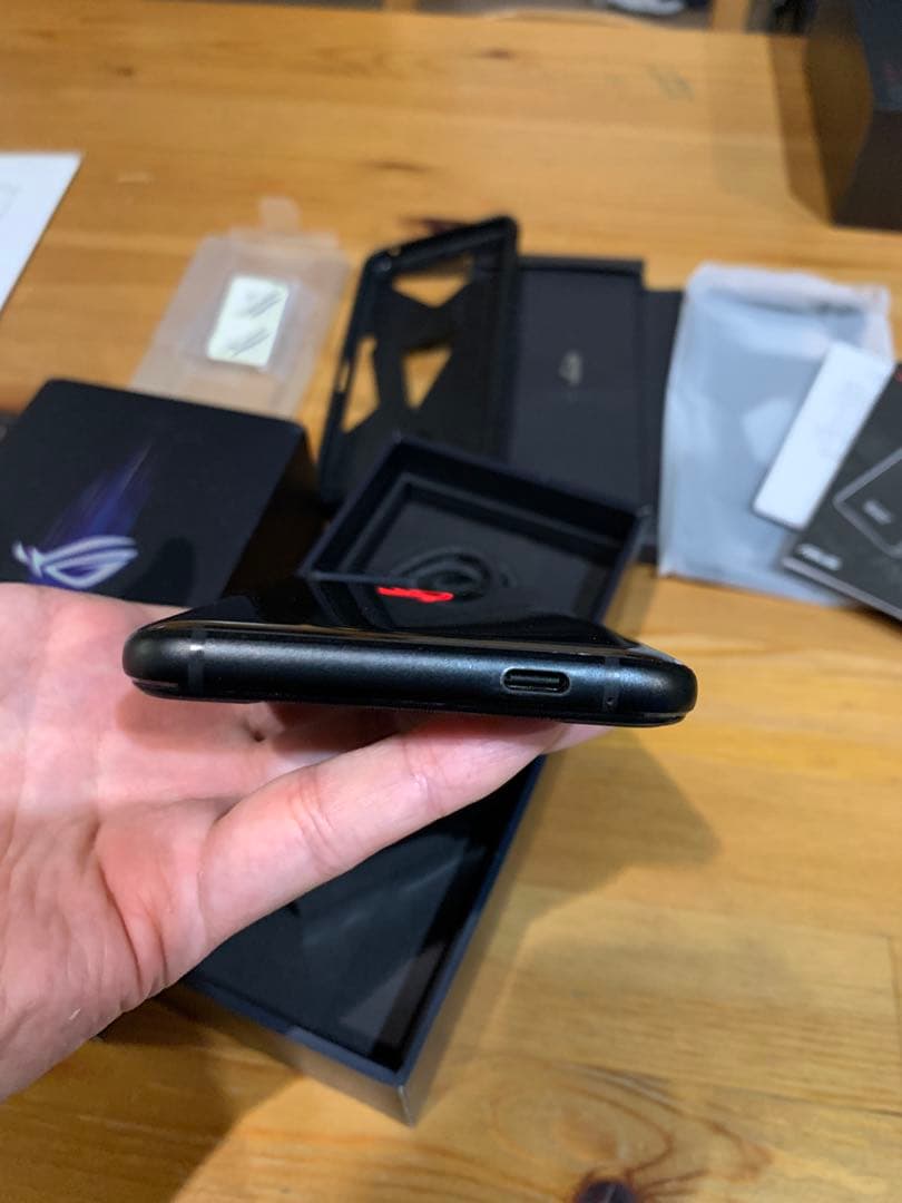 ★ASUS ROG PHONE 3 12/256 ゲーミングスマホ　フルセット！