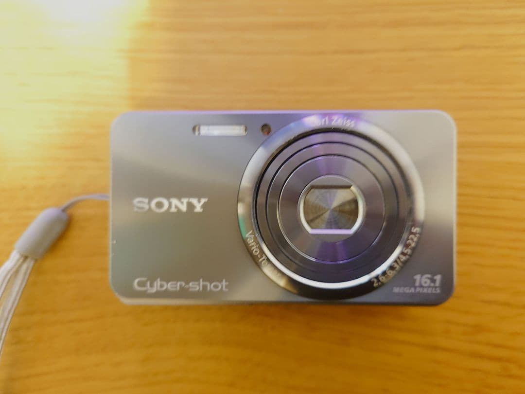 SONY Cyber-shot　DSC-W570 16.1メガピクセル　デジカメ