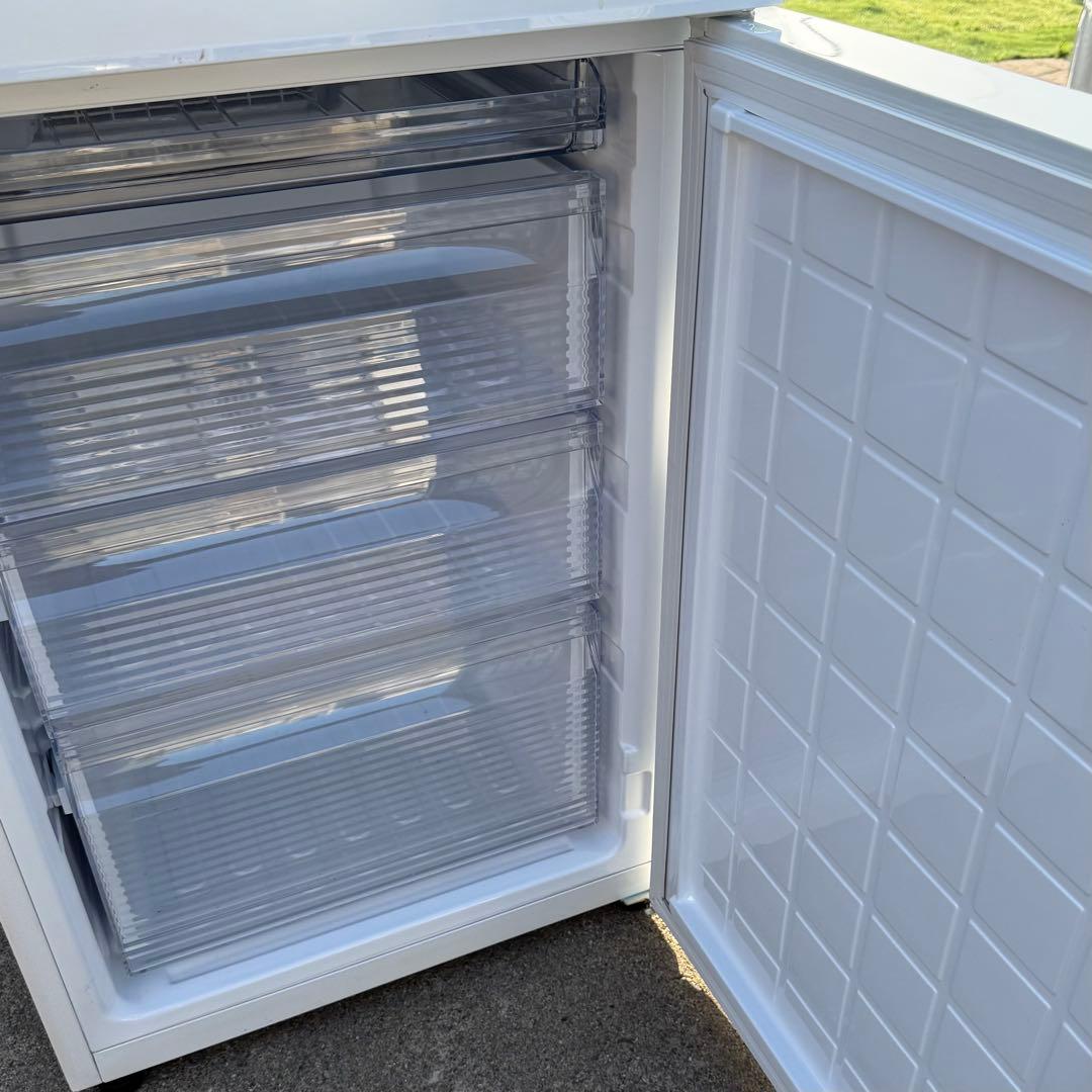 SJ-PD28G-W シャープ　冷蔵庫　2ドア