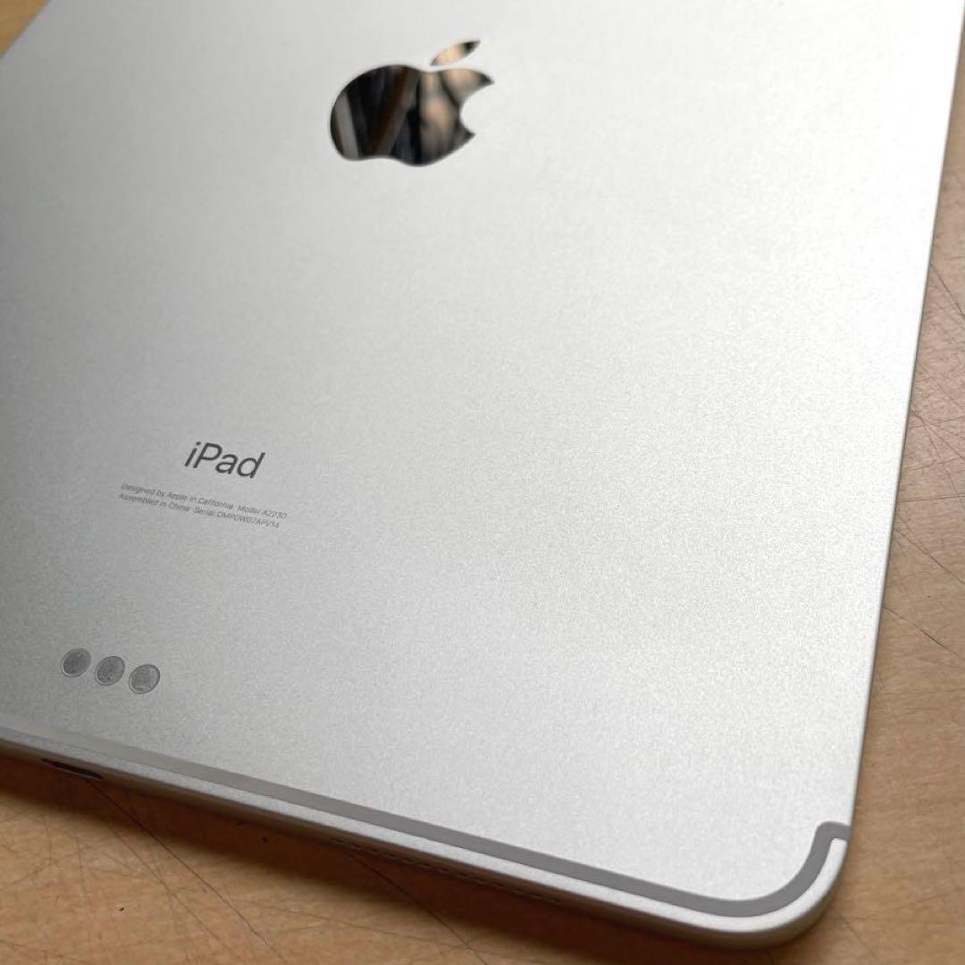 iPad Pro 11インチ　第2世代　シルバー　128GB A2230 美品