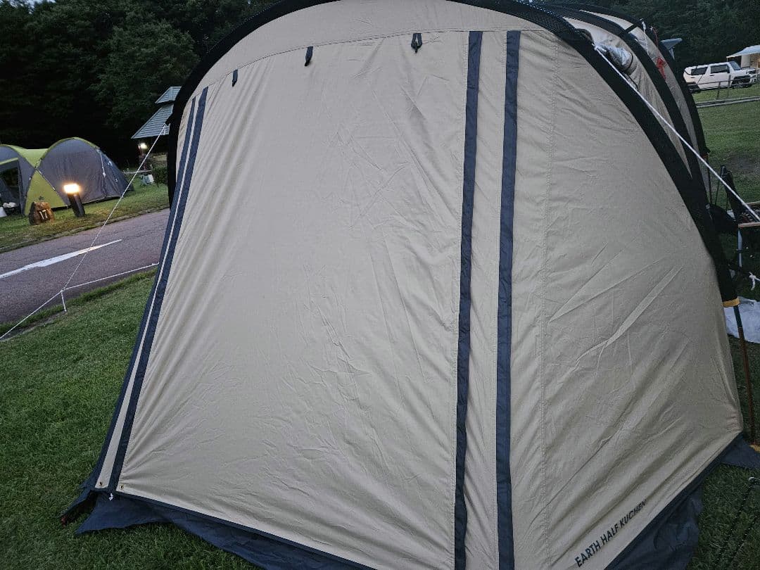 WHOLEEARTHベージュ トンネル型テント