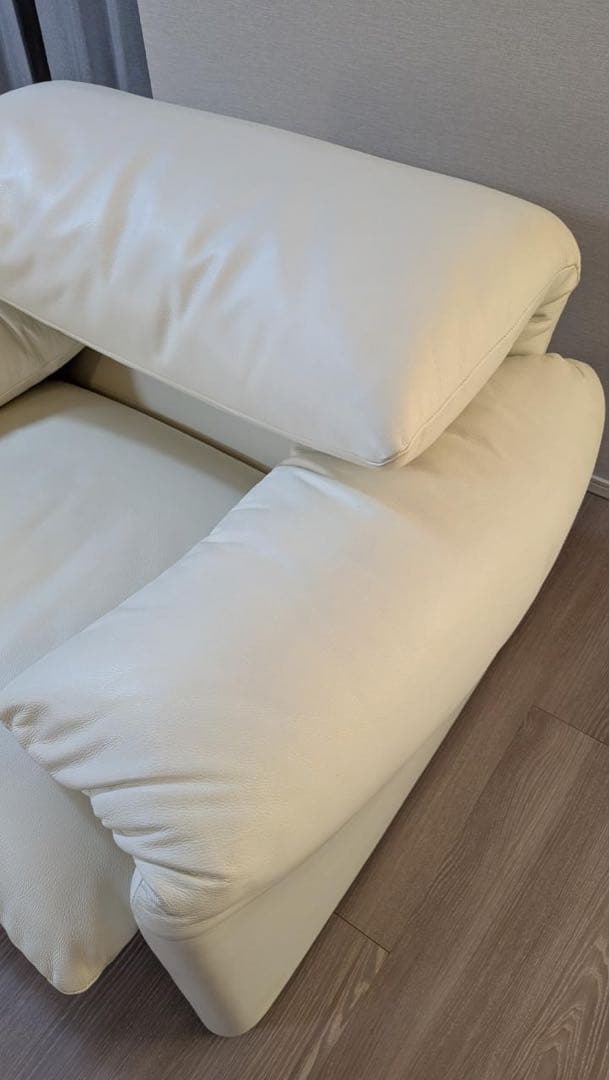 カッシーナ　マラルンガ　ホワイトレザー 1人掛けソファ