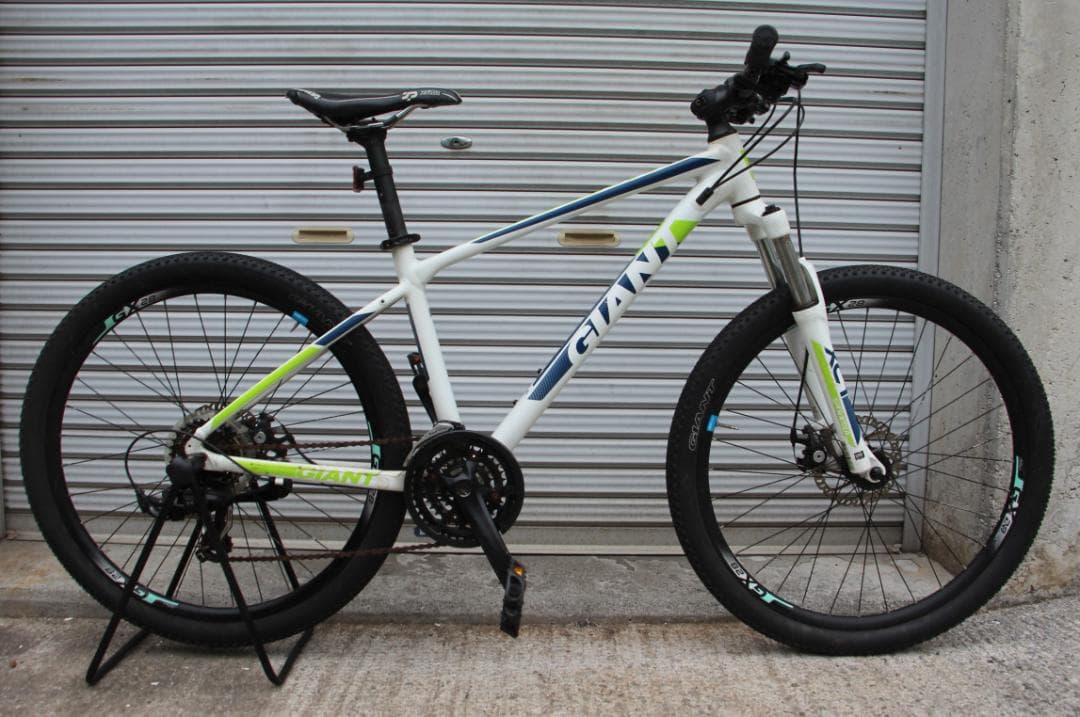 引き取り限定♪人気のGIANT♪ATX♪前後ディスクブレーキ装備で制動力良いです