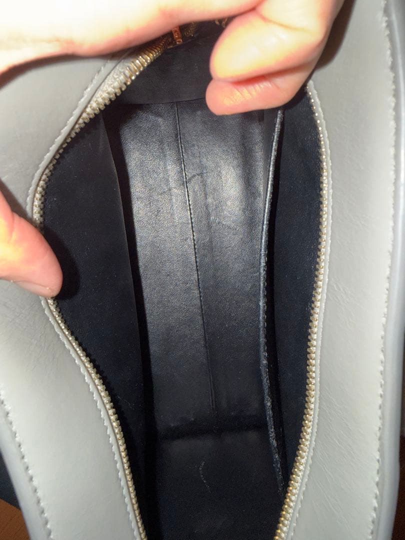 SAINT LAURENT グレー ハンドバッグ