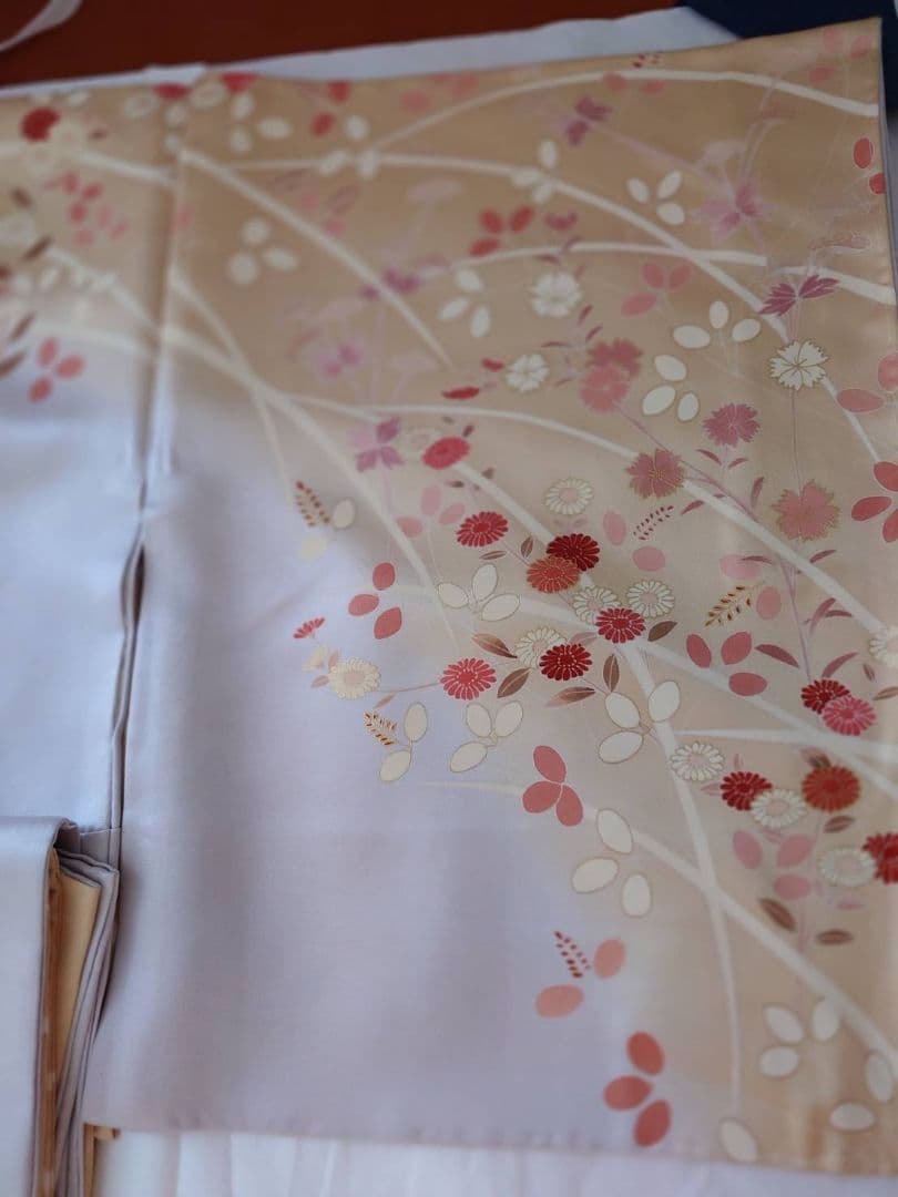 ✨️最終値下げ✨️染め分け訪問着 誂え✨️淡いラベンダー色✨️淡いレモンイエロー