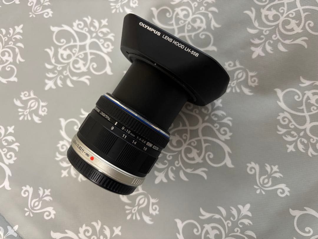 Olympus 9-18mm F4-5.6 ED超広角ズームレンズ フード付き