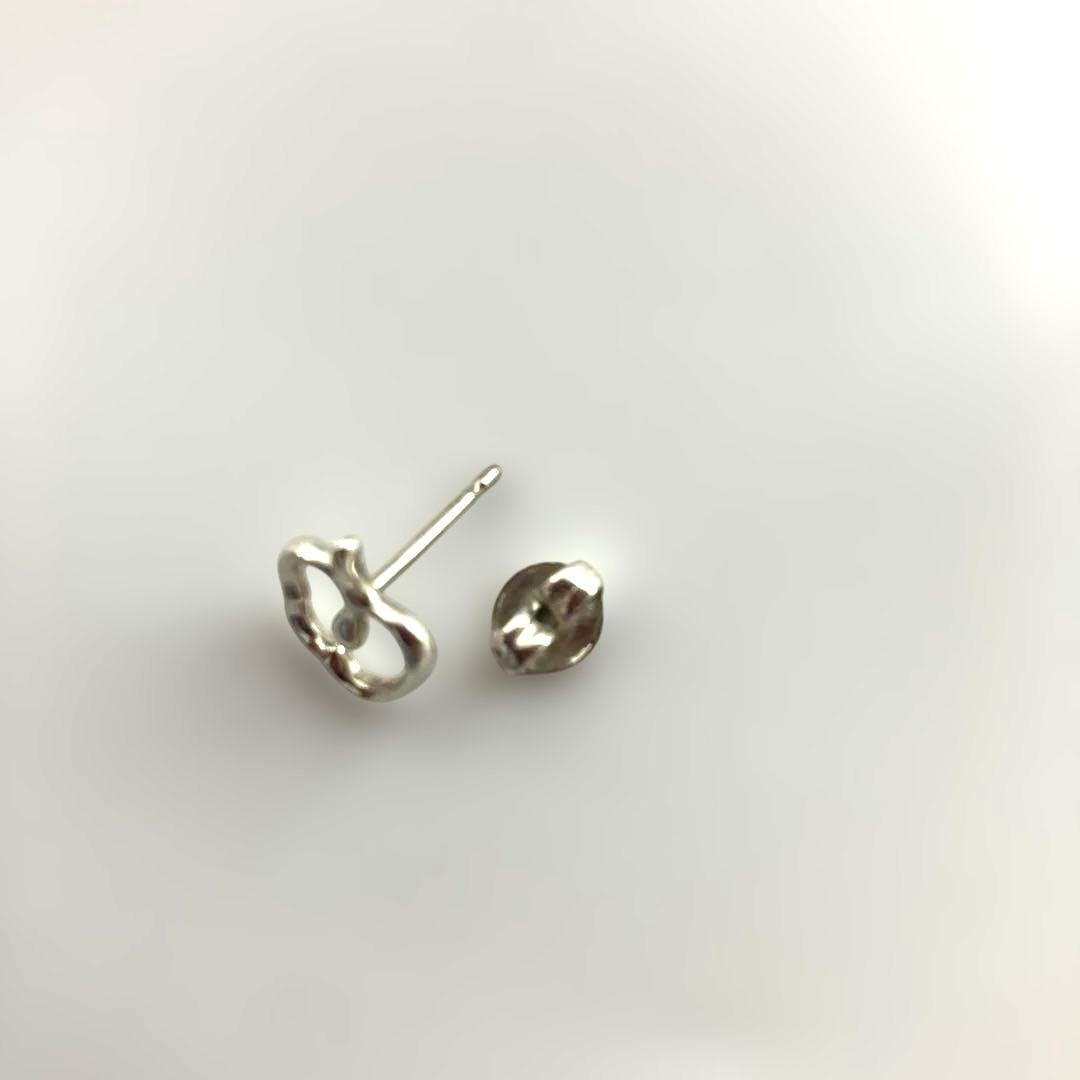 Tiffany ティファニー アップル ピアス