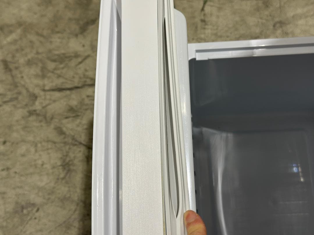 やや訳アリ■アマダナ 2ドア冷蔵庫 154L AT-RF150-WH 白 右開き