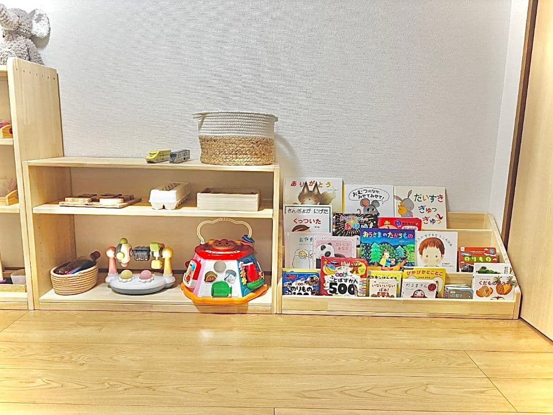 ゆか様　上段のみ　絵本棚