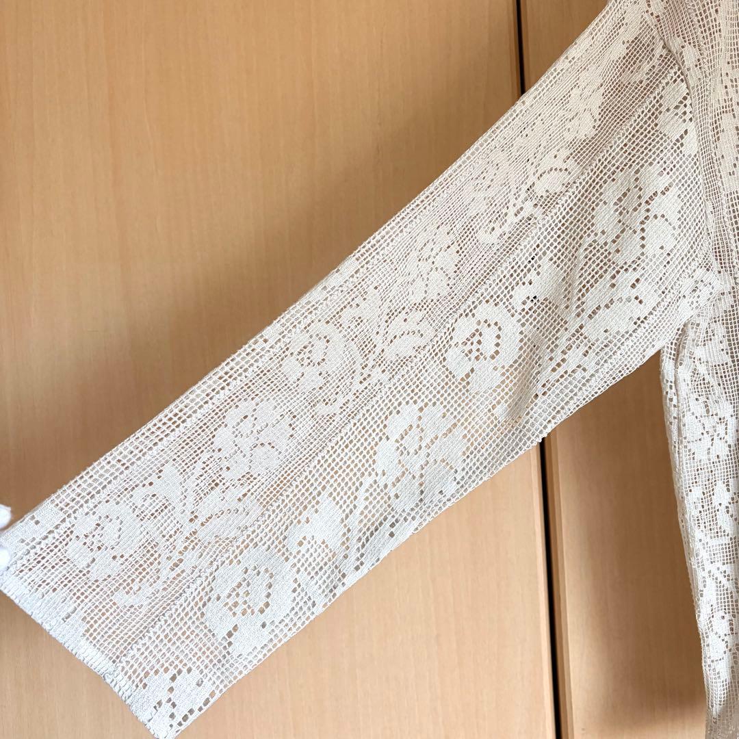 【1/25までお値下げ】アンビデックス qiri フリルカラーブラウス ベージュ