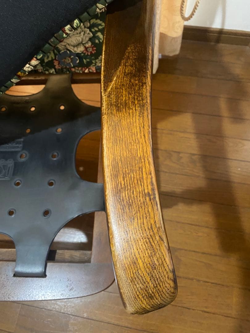 【格安　美品　USED】飛騨の家具　両腕手摺付き　1脚（飛騨産業）