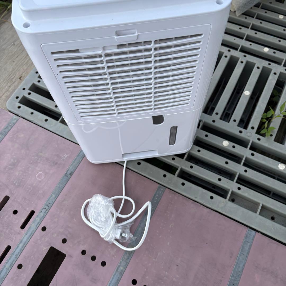 アイリスオーヤマ除湿機 衣類乾燥 除湿量 6.5L ホワイト DCE-6515