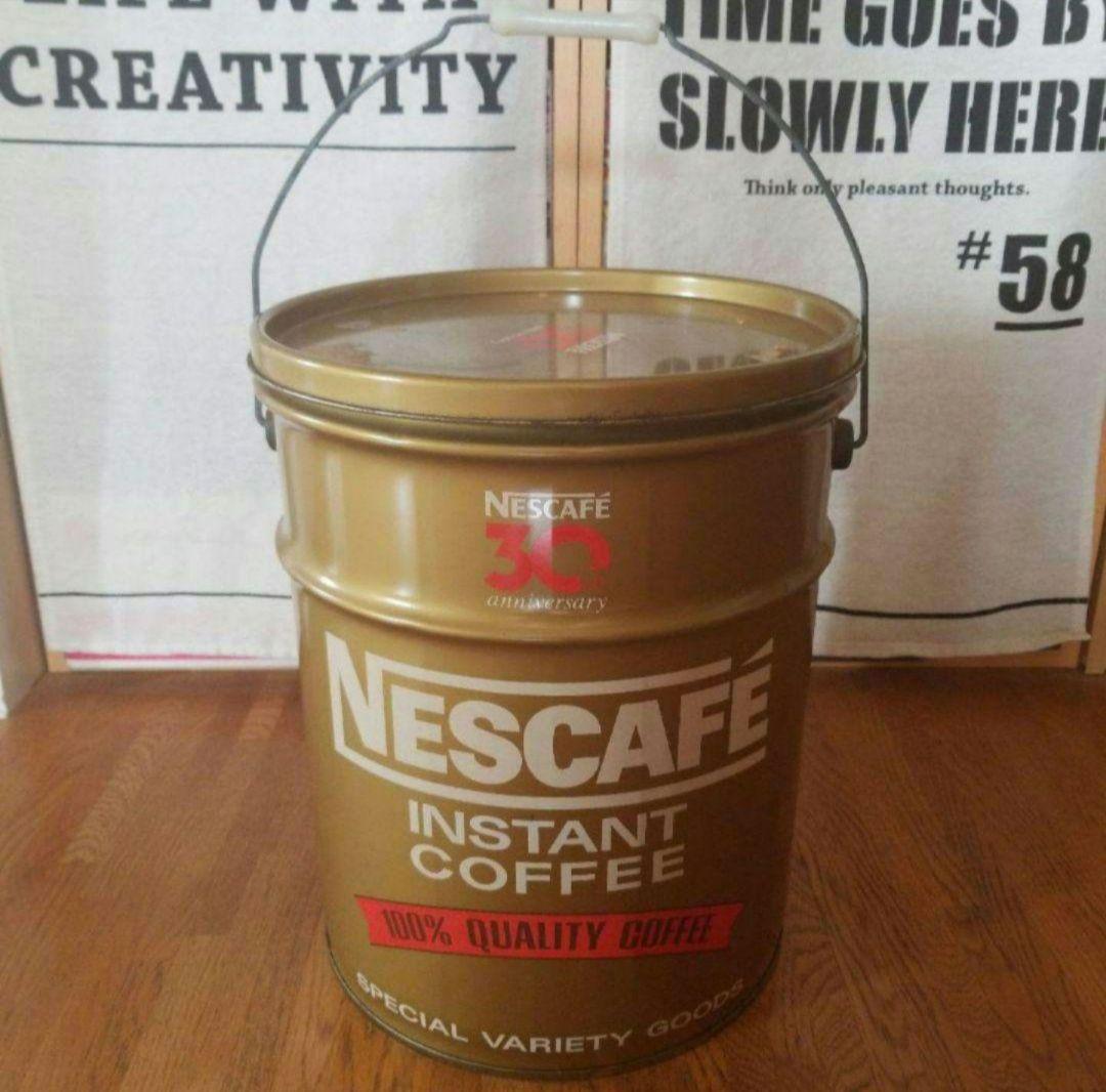 非売品 ネスカフェ インスタントコーヒー 30周年記念 缶 ゴールド ブリキ