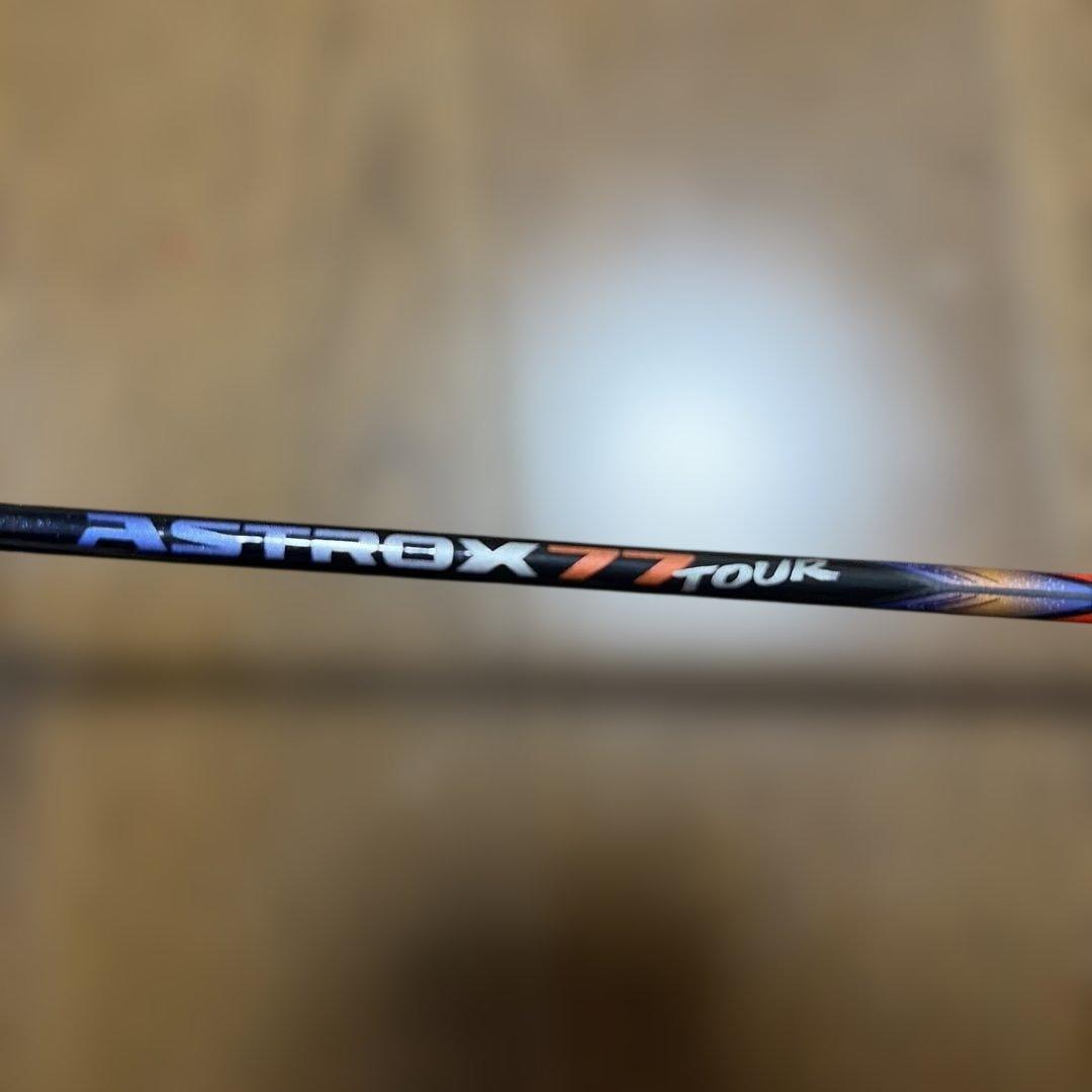 YONEX ASTROX77TOUR バドミントンラケット オレンジ/黒