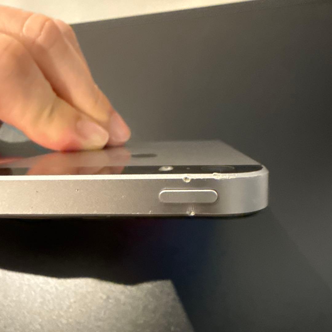 iPhone SE 第1世代 スペースグレイ 64GB SIMフリー