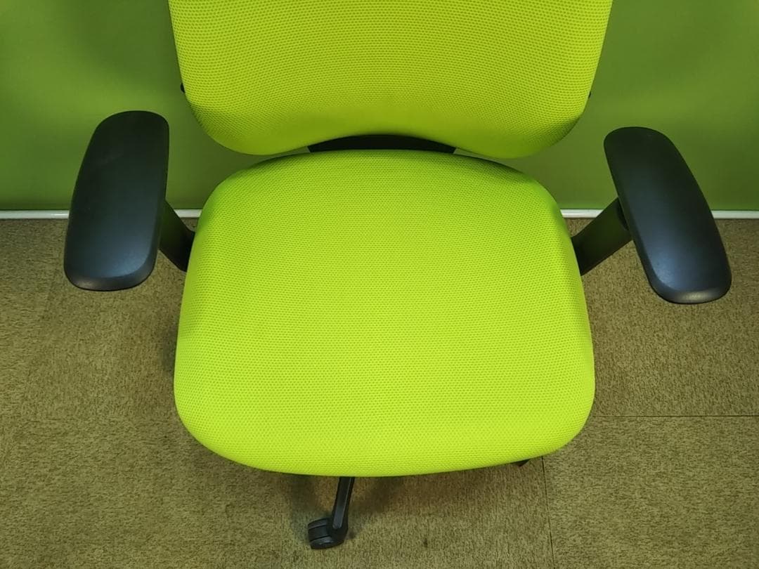 zp　オカムラ　シルフィーチェア　前傾機能　ハイバック　クッションタイプ 中古