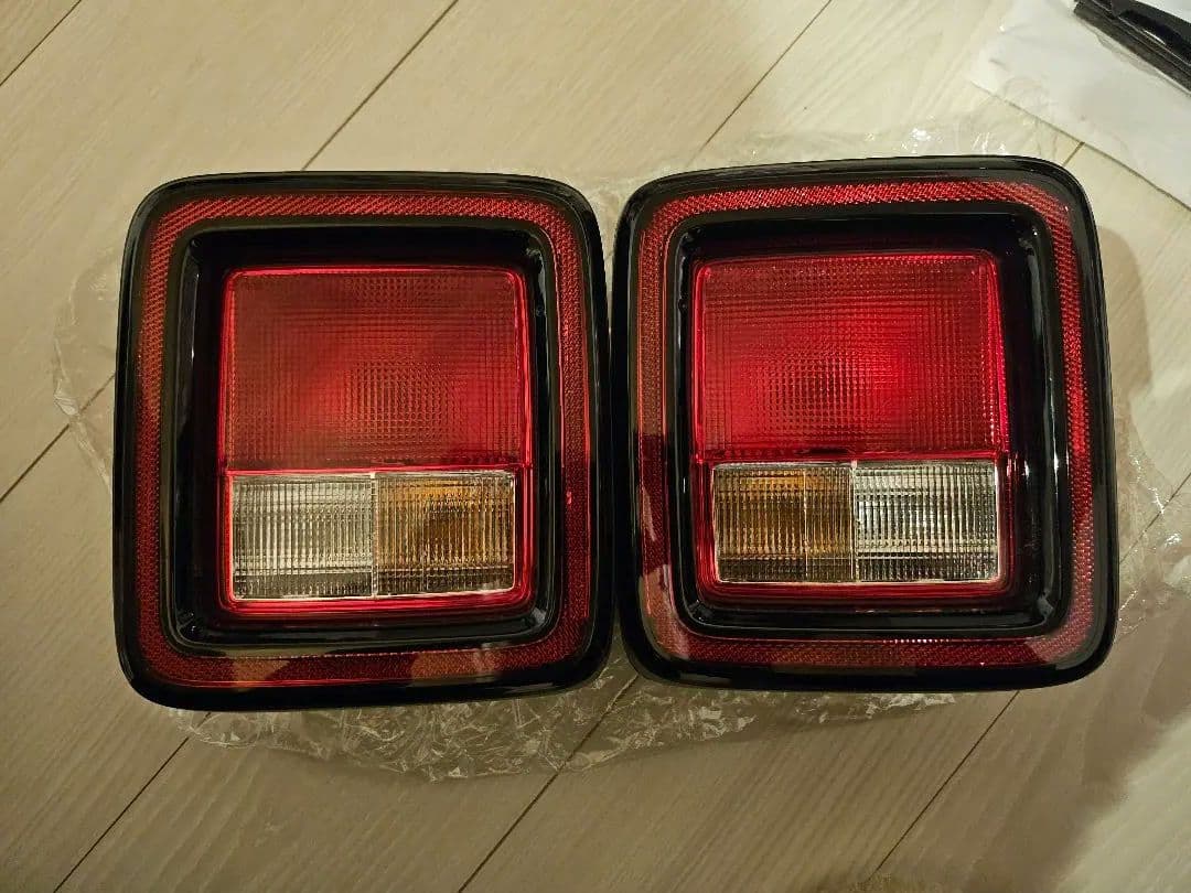 jl ラングラー　純正　テールランプ ハロゲン　スポーツ　jeep