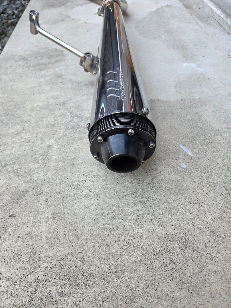 sr400 スーパートラップ　アップマフラー