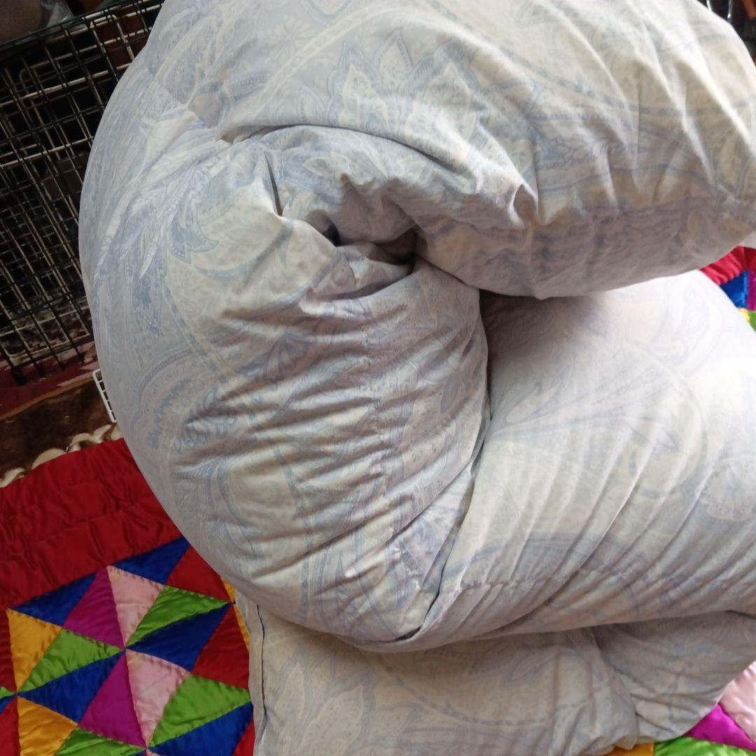 羽毛掛け布団西川リビング販売　 シングルサイズ 　ダウン90%　羽毛1.2㌔