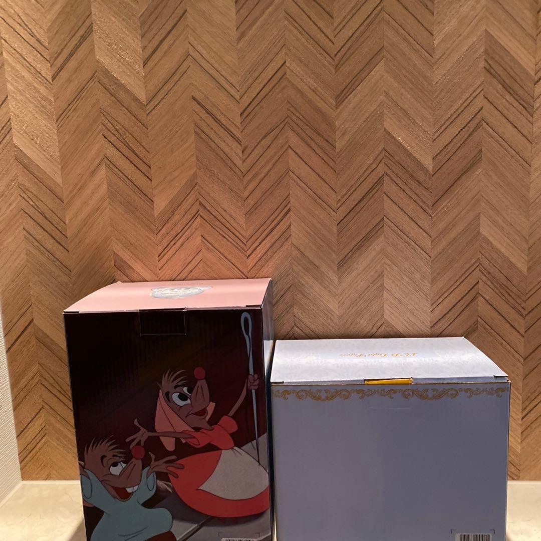 シンデレラ♡完売セット♡馬車ledライト&ピンクドレスフィギュア☆新品未開封品