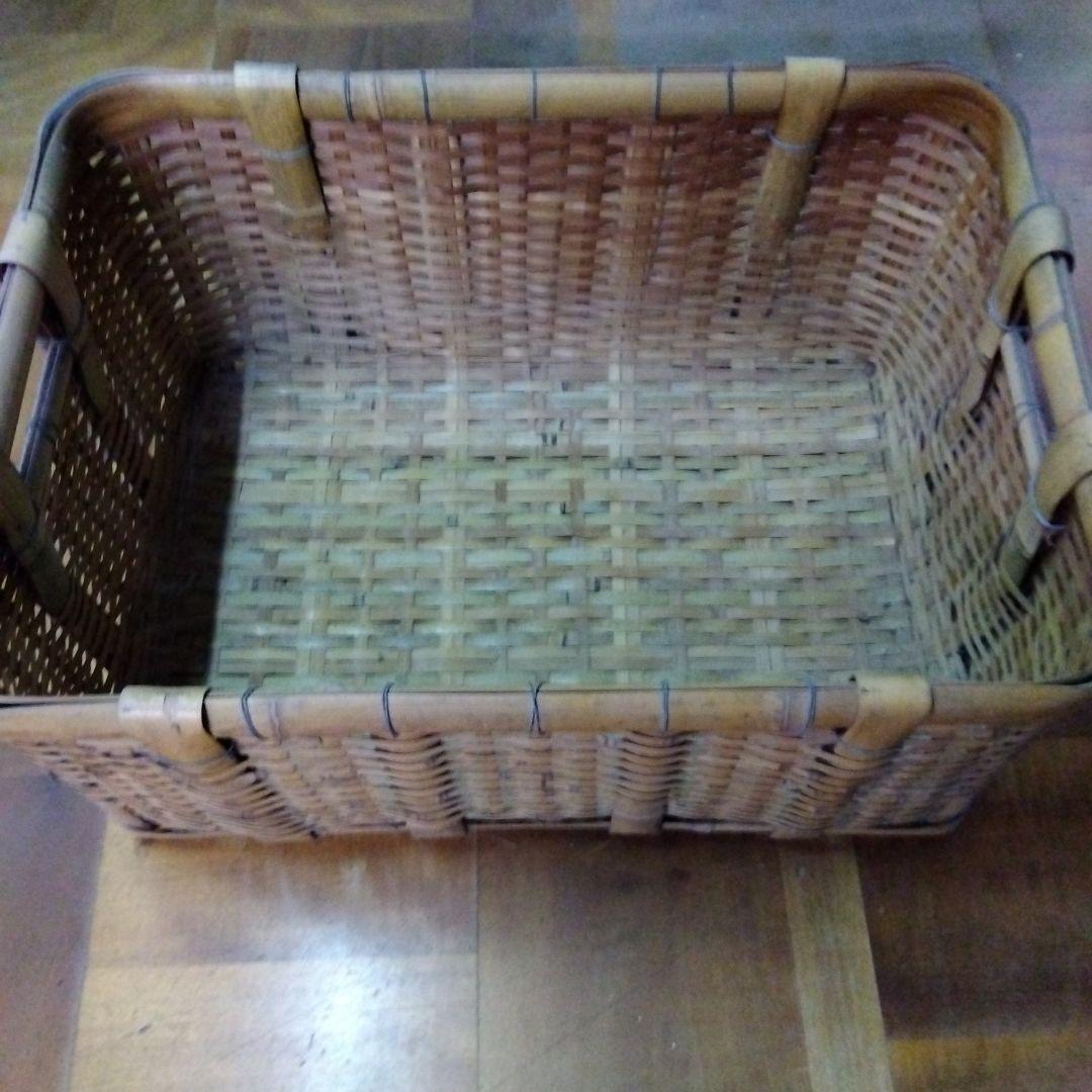 昭和レトロ 竹（外皮使用）編み籠