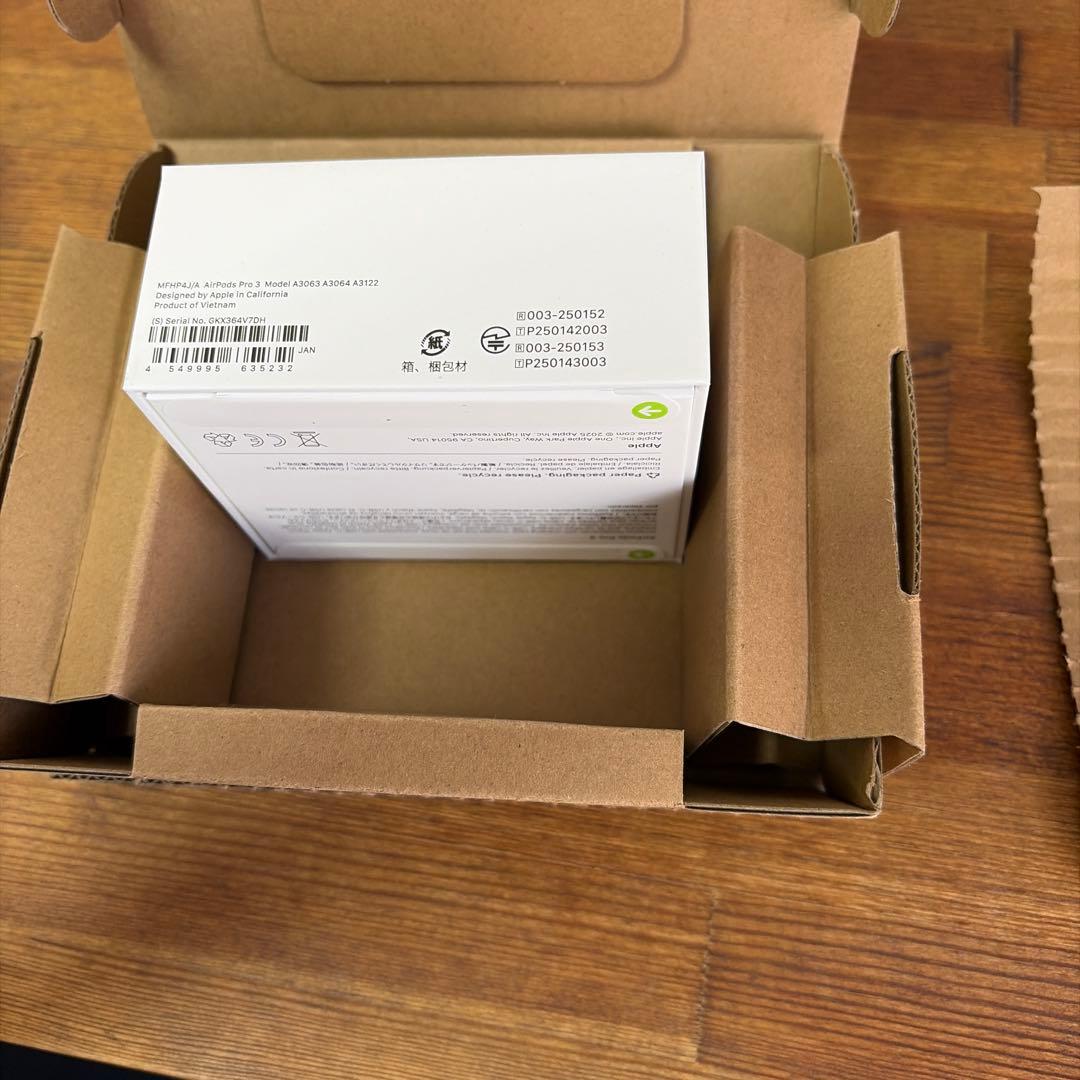 新品　Airpods pro 3 apple 最新　エアポッズプロ　3