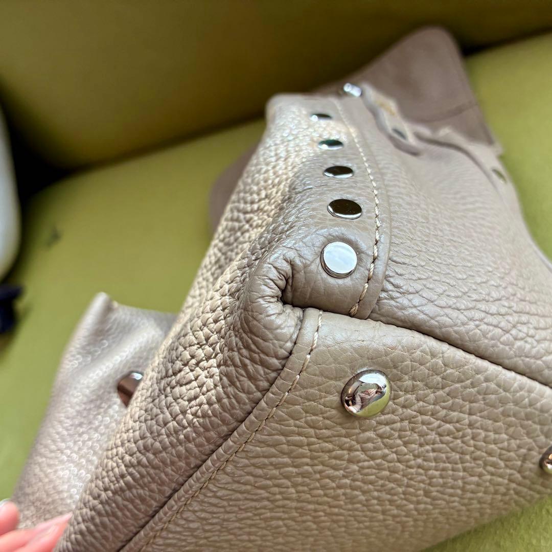 おーたにです 美品ザネラートポスティーナ　ベイビー　色トープ