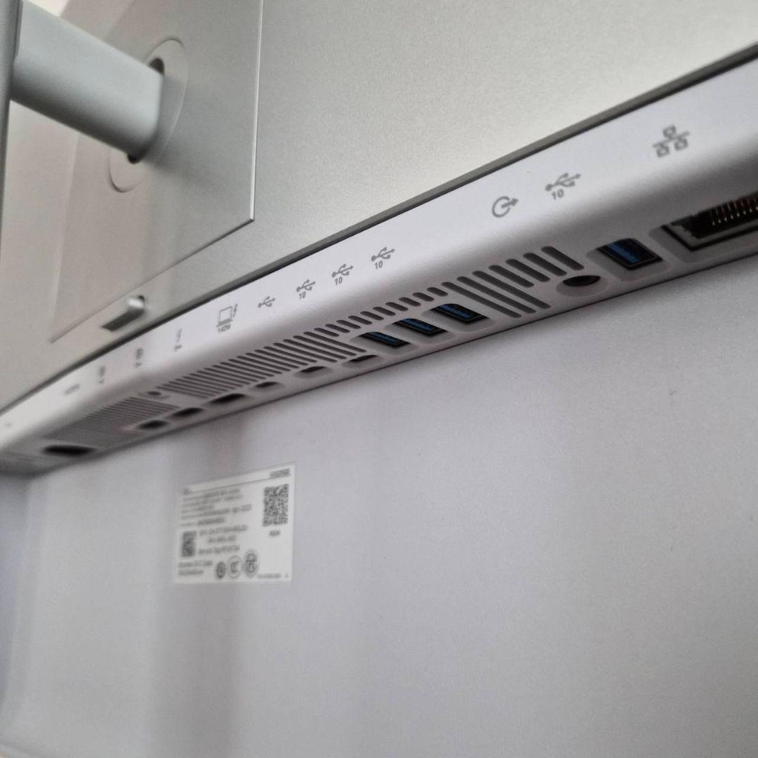 DELL 32インチ 4Kモニター U3225QE