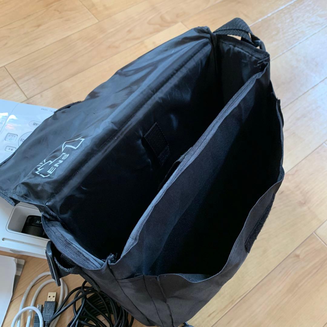 【美品】EPSON EB-X8 プロジェクター 本体 収納バック付