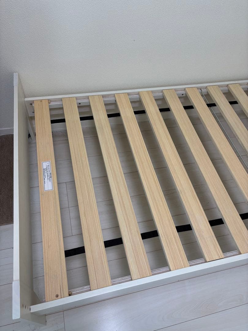 【送料無料(たのメル便)】ニトリ　ホワイト シングルベッドフレーム 木製