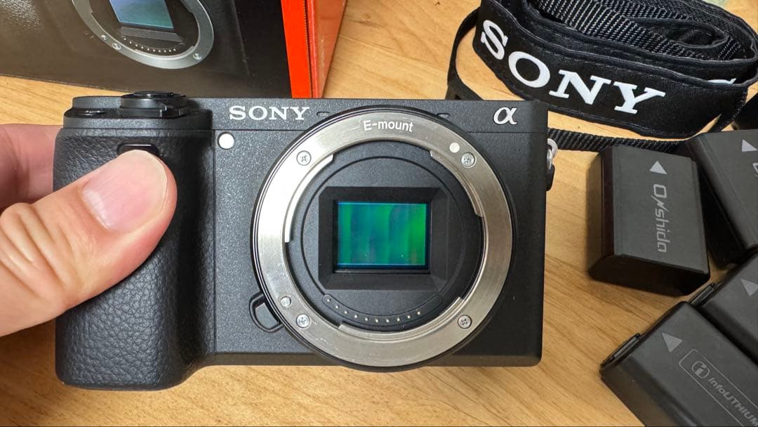 SONY α6400 ミラーレス一眼 本体と付属品