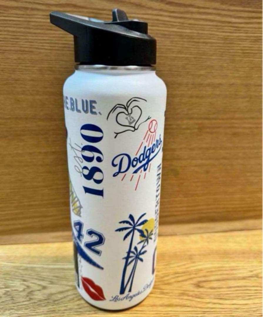ロサンゼルス　ドジャース　ボトル　ステンレス　米国購入　新品