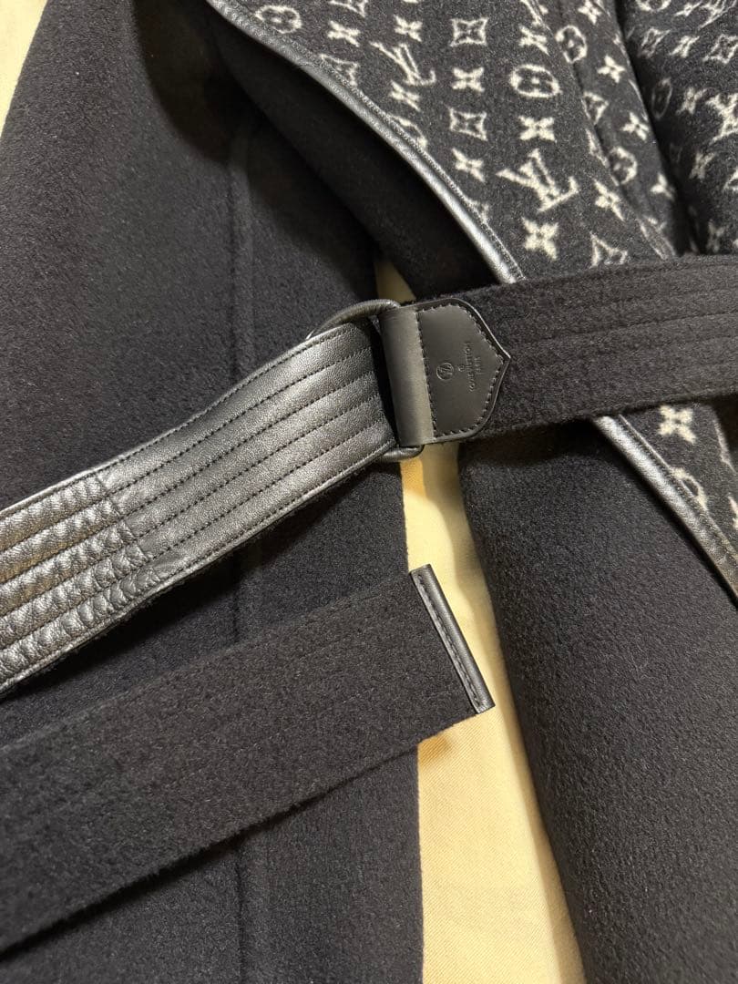 美品 希少サイズ フーデッドラップコート