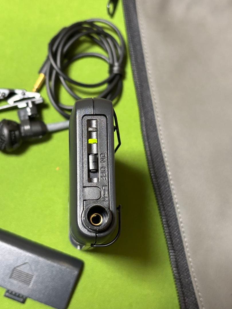 B.TOA 　WM-1320　新古品　 タイピンワイヤレスマイク頻度僅か