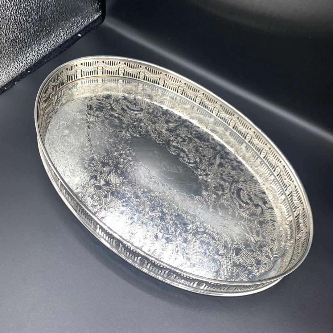 ＜英国ビンテージ＞　シルバートレイ　サルヴァ　銀盆　シルバープレート　A
