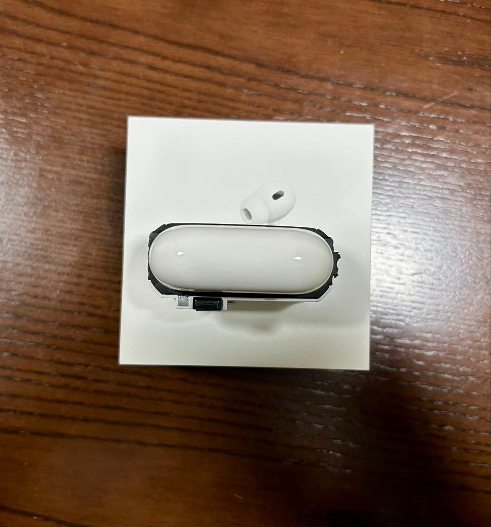 t*k様 純正品　Apple AirPods Pro2 タイプc
