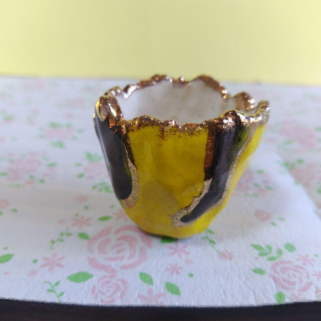 【希少】高鶴元　おちょこ　ぐい呑み　盃　湯呑み　鑑賞用　陶器　金色縁　　レトロ