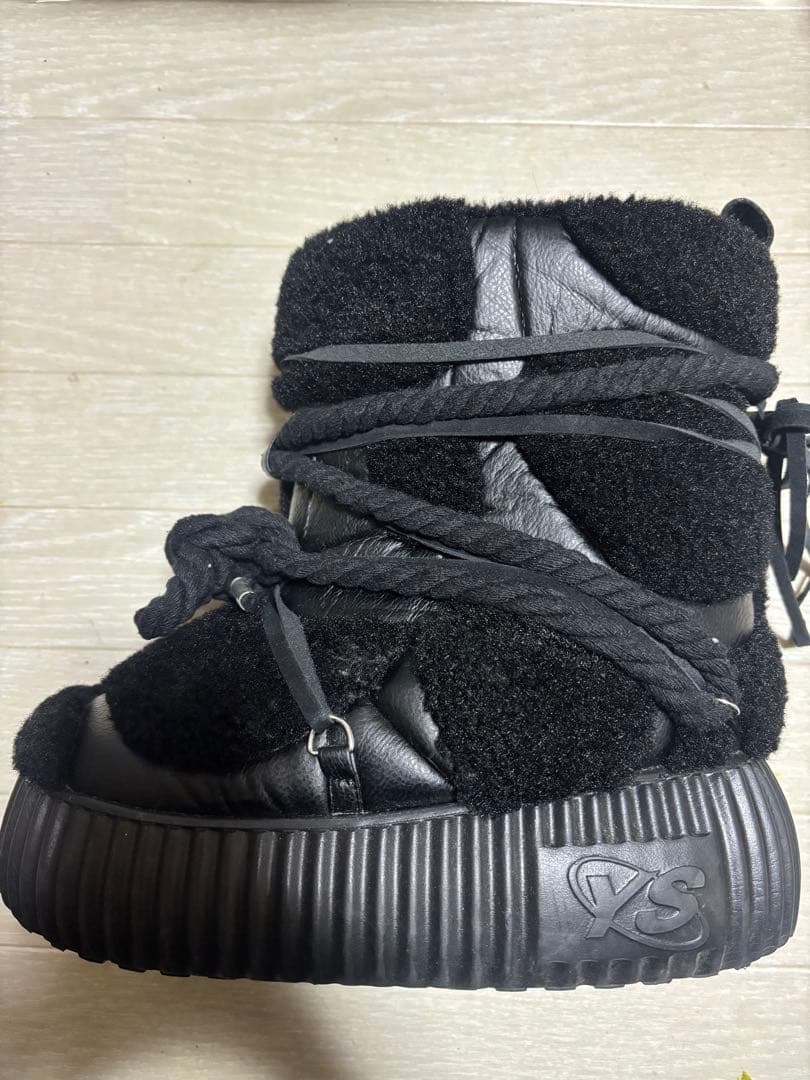 靴 YELLO BAA SHORT BOOTS