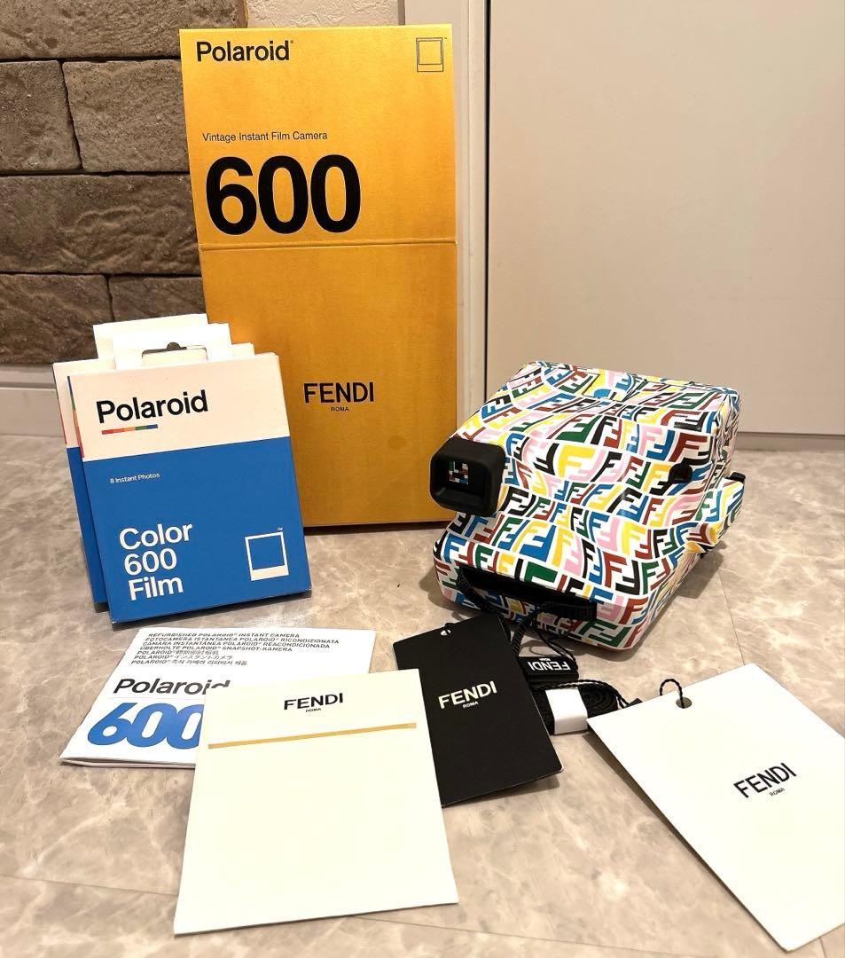 チェキ　限定　　fendi×polaroid フェンディ　カメラ