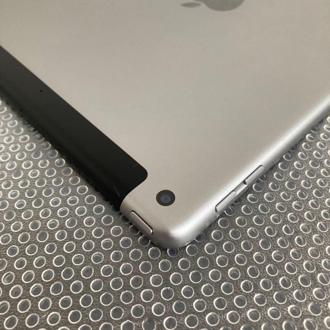 2856【早い者勝ち】電池ほぼ新品☆iPad5第5世代 32GB SIMフリー☆
