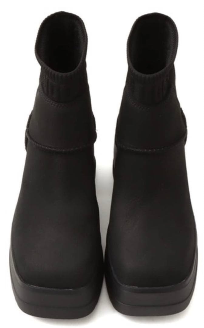 UGG ブラック サイドゴアブーツ
