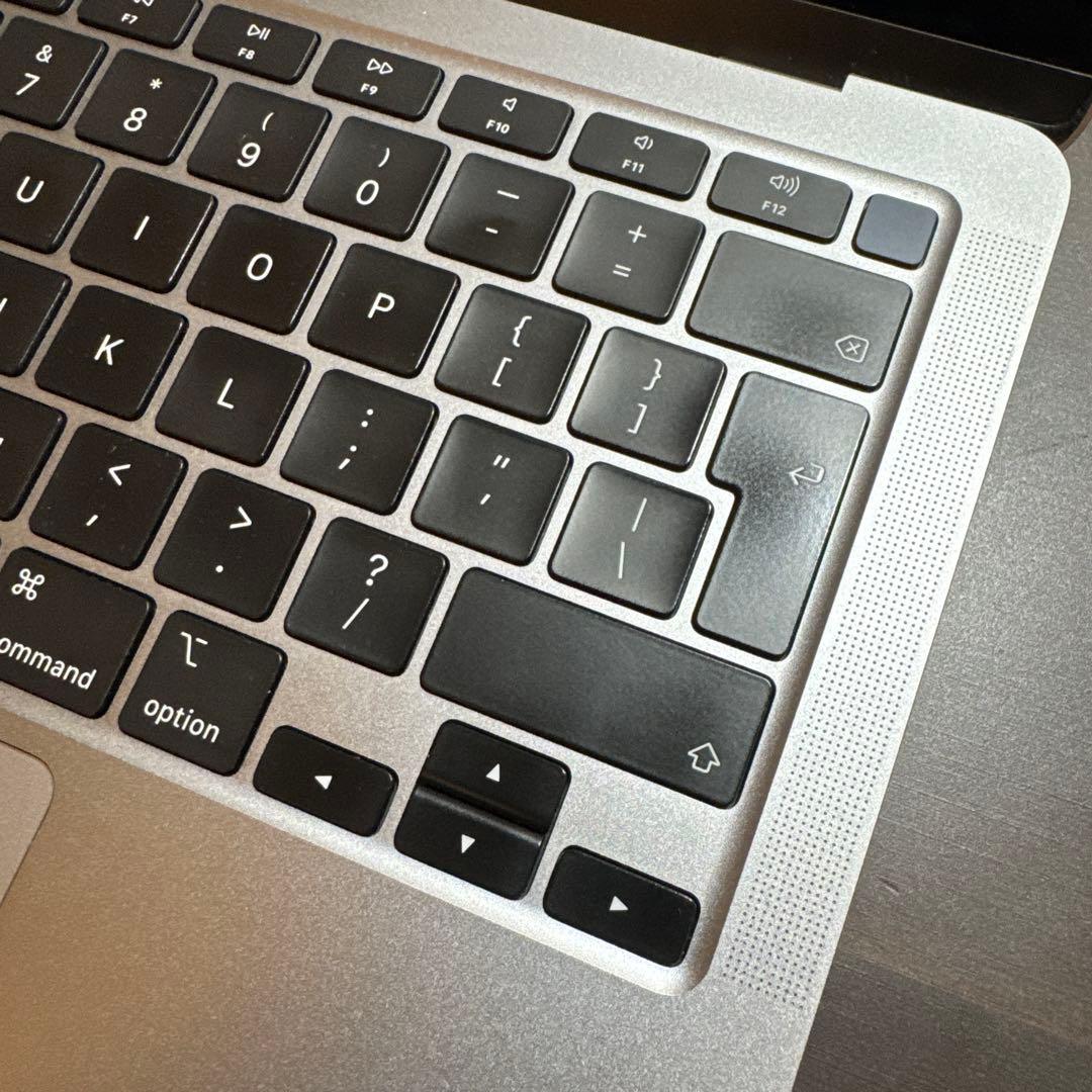 MacBook本体 MacBook Air 2020 intel